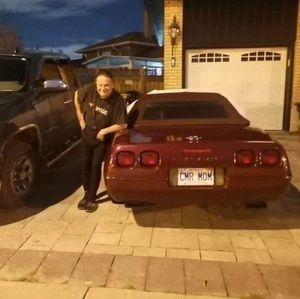 Meet your Posher, Dom